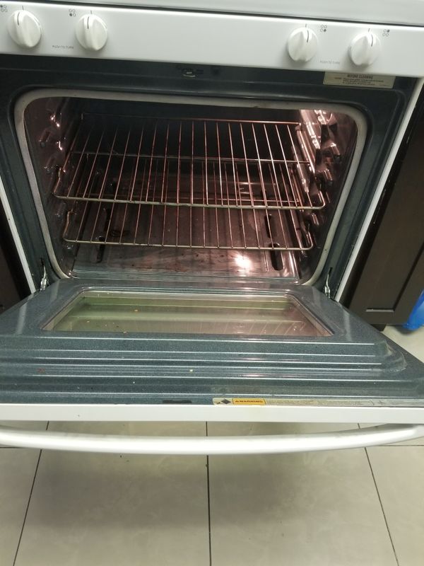 Gas Stove Range Whirlpool Super Capacity 465 for Sale in Hemet, CA