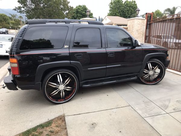 2003 Chevy Tahoe Z71 ...170000 miles runs good cold ac heated seats ...