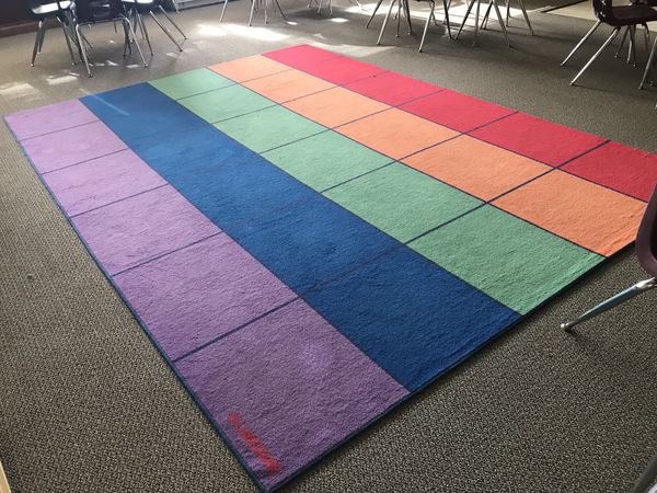 Lakeshore Classroom Rug For Sale In Puyallup, Wa - Offerup