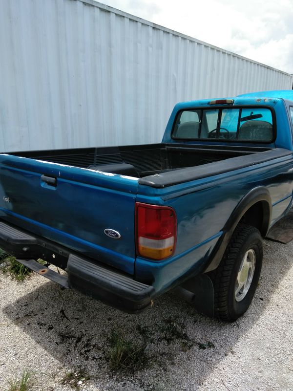 Parting out 1994 Ford ranger v6 3.0 A/T 4x4 for Sale in North Fort
