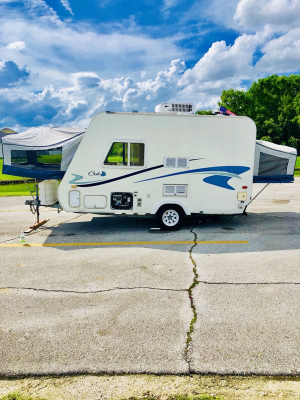 2001 AeroLite Cub Hybrid Travel Trailer 16ft for Sale in Celebration