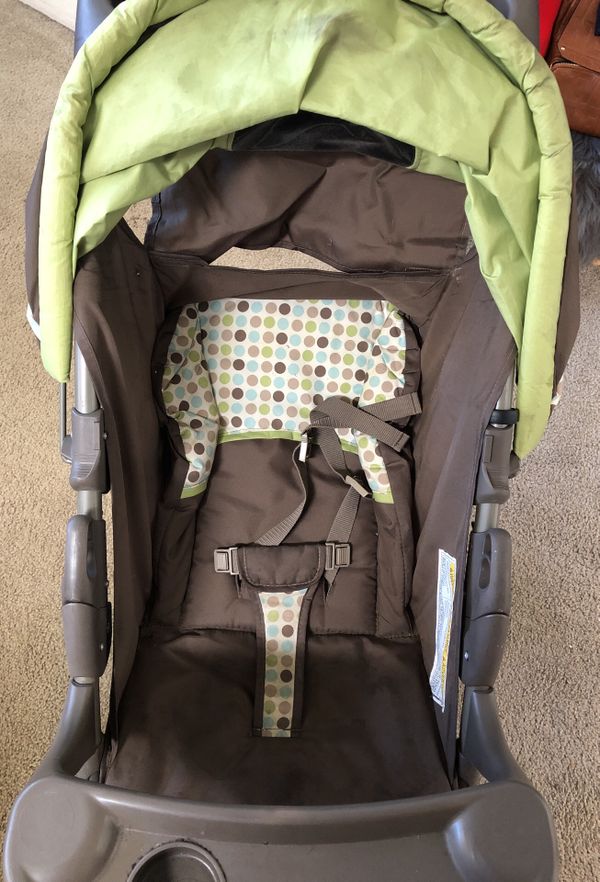 Graco Stroller (green/brown) W/car seat/base set for Sale in Tucson, AZ