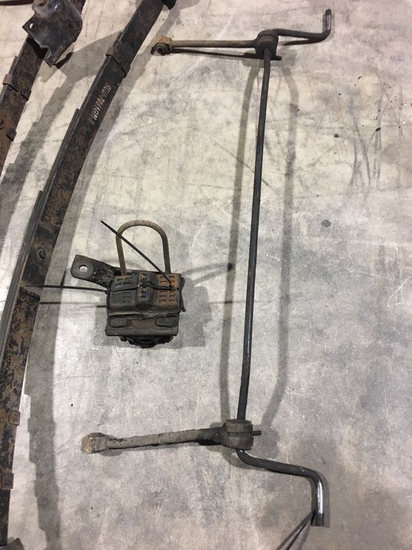 79 Camaro leaf springs, mounts, sway bar for Sale in Cleveland, TX