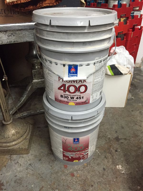 Two 5 gal buckets of sherwinWilliams 500 interior flat paint. for Sale