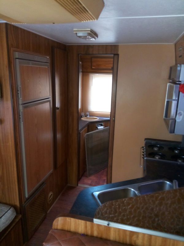 1977 dodge Robinhood sportsman motorhome for Sale in Bakersfield, CA