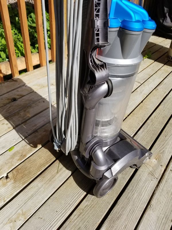 Dyson DC17 Asthma and Allergy Vacuum for Sale in Bellevue, WA - OfferUp