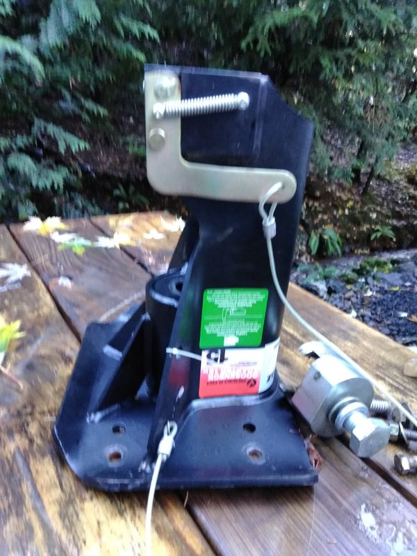 Fifth wheel trailer hitch for Sale in Lebanon, OR OfferUp