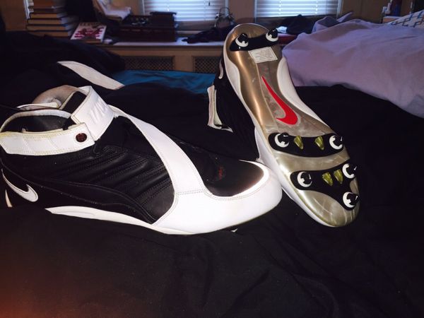 Nike Michael Vick Football Cleats Size 15 for Sale in Brentwood, MD ...