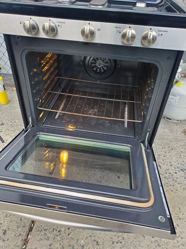 Kenmore 30in stainless steel gas stove for Sale in The Bronx, NY OfferUp