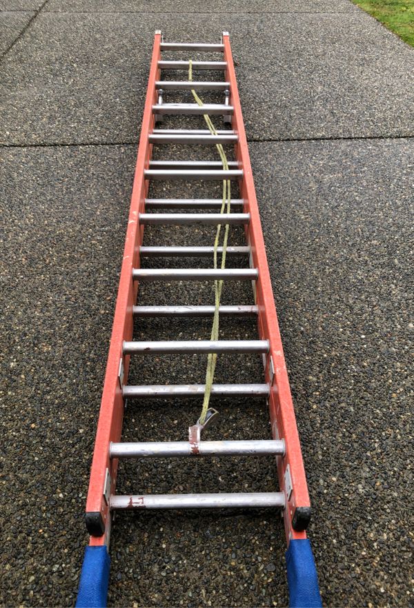 Keller Fiberglass Heavy Duty 20 Foot Extension Ladder for Sale in