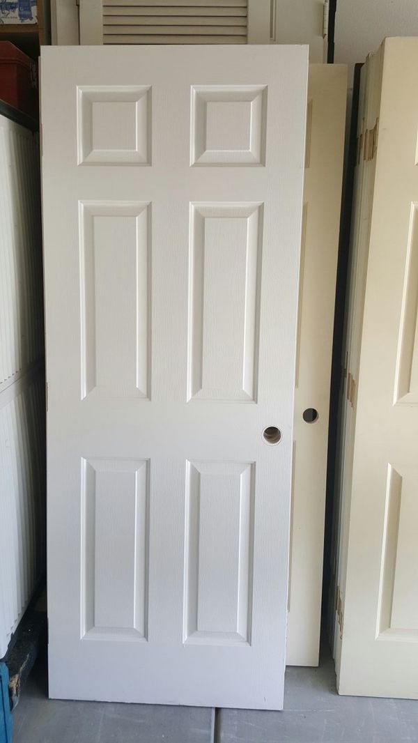 Used interior doors in excellent condition for Sale in Las Vegas, NV