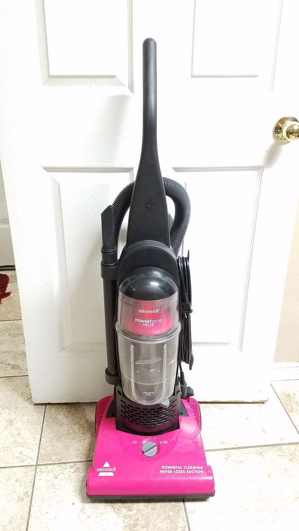 Bissell Powerforce Helix Bagless Upright Vacuum for Sale in Arlington