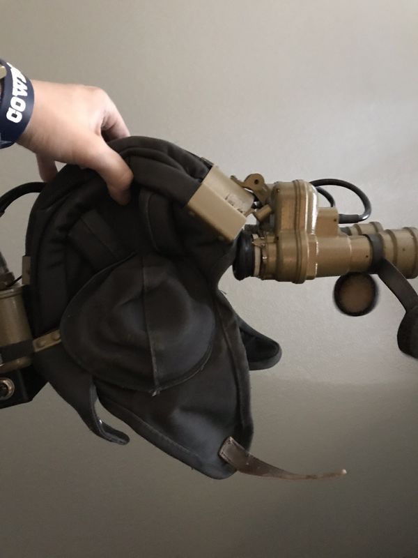 Russian Military Night Vision Goggles PNV57E tank helmet full zip box