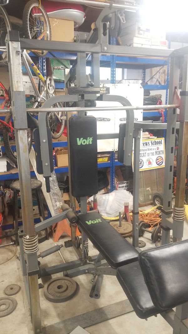 Weight lifting gym equipment with weight plates health and fitness Voit 963hs fitness system for