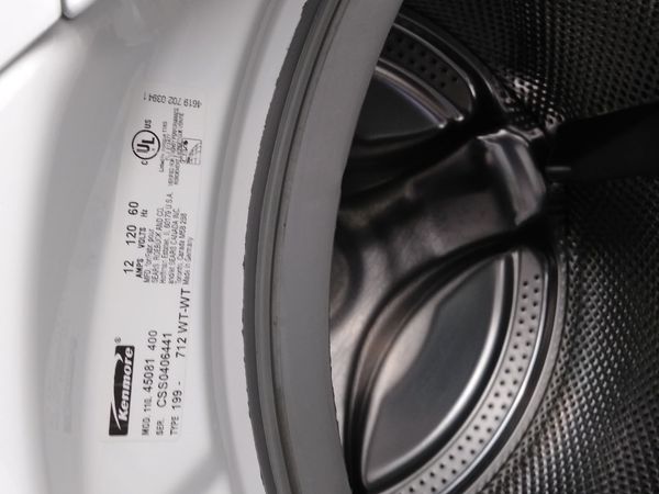 Kenmore Elite front loader washer and dryer he4t on pedistals w