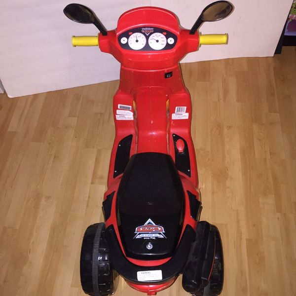 lightning mcqueen three wheel scooter