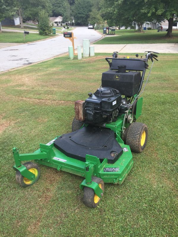 John Deere 36” Commercial Walk Behind Mower for Sale in Snellville, GA