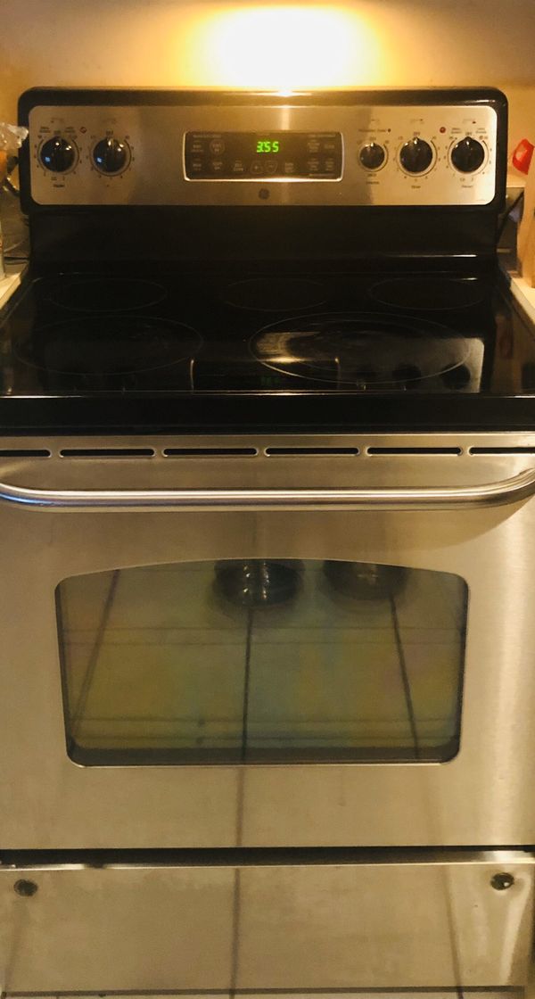 GE True Temp Stainless Steel /Black Stove Range for Sale in Miami, FL