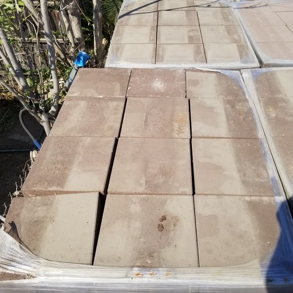 12X12 CEMENT DRIVEWAY PAVERS 200 PER PALLET for Sale in