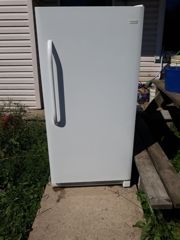 Frigidaire upright deep freezer for Sale in Warren, OH OfferUp