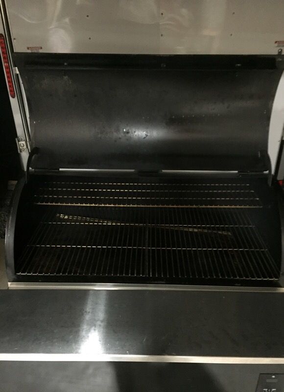 Traeger model bbq 125 for Sale in Graham, WA - OfferUp