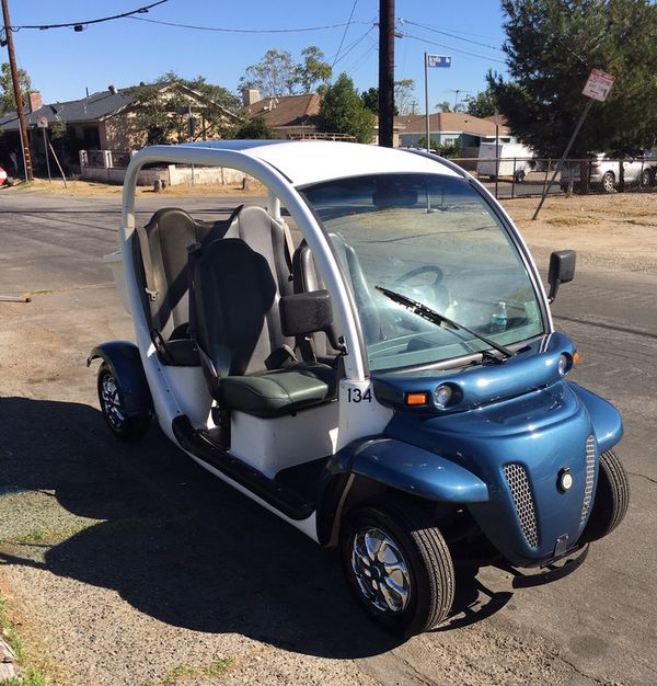 Gem E825 Electric Golf Cart