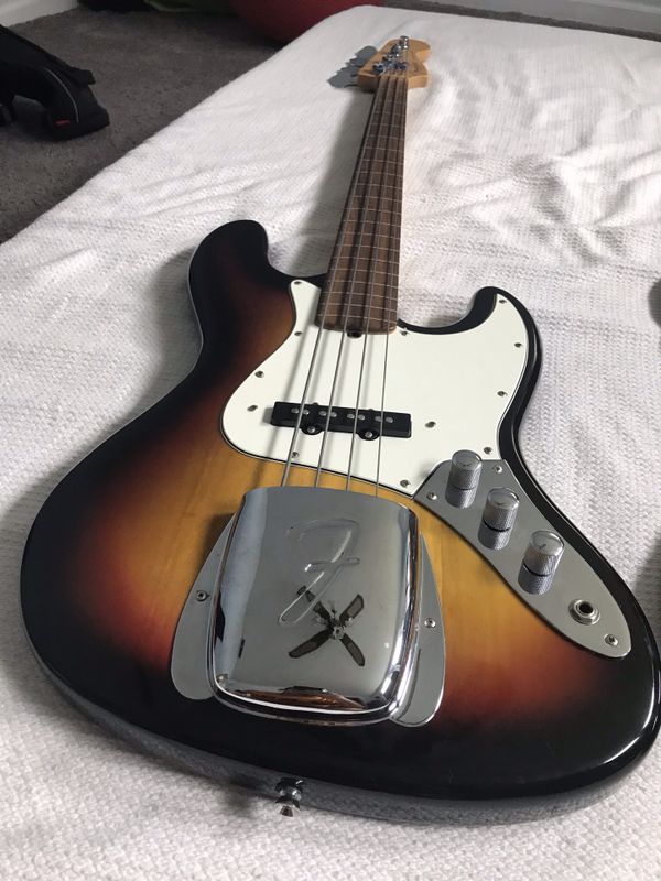 Bass Guitars Fender Jazz Bass, 5 string Ibanez, Stagg Electric Stand up