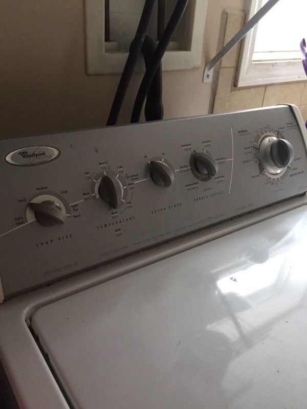 MOVING SALE Whirlpool Gold Ultimate Care II Washer. Ultra Quiet Wash