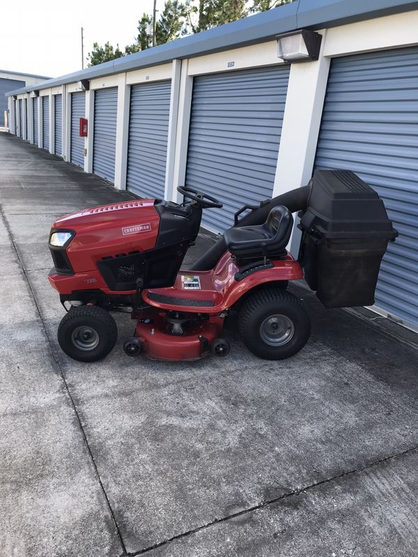 2017 CRAFTSMAN T2300 TRACTOR 42 INCH RIDING LAWN MOWER WITH BAGGER for