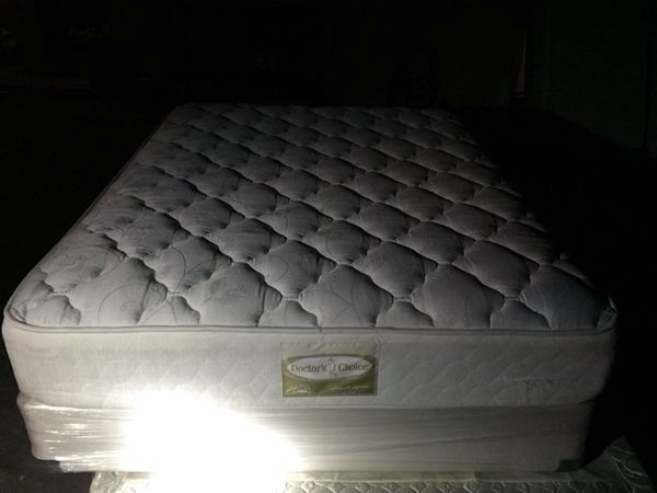 Beautiful Queen Size Denver Mattress Company Doctors Choice Monarch Supreme Edition Bed Set In Perfect Condition Never Been In A Home Floor Mod For Sale In Aurora Co Offerup
