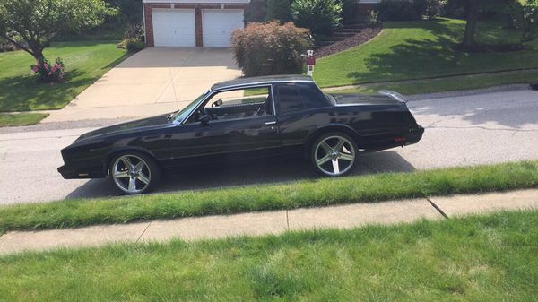 1985 Chevy Monte Carlo on 20 inch iroc rims for Sale in