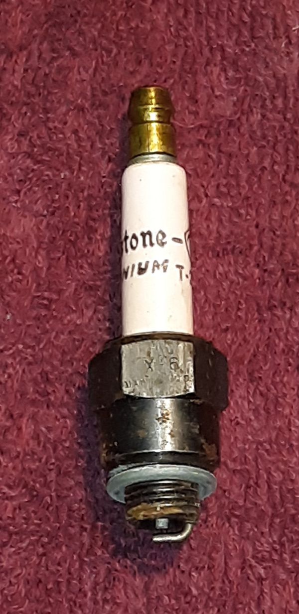Vintage Firestone Polonium Spark Plug for Sale in Mapleton, OR - OfferUp