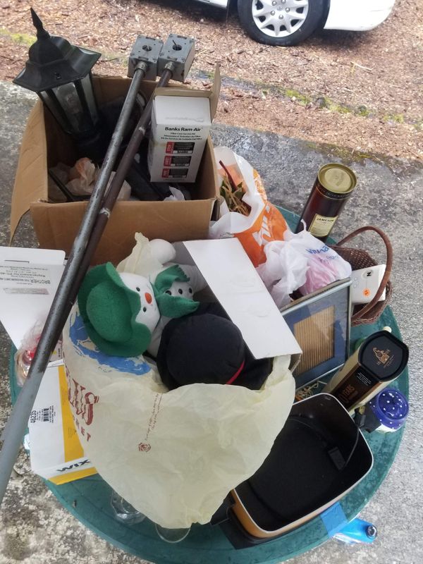 FREE STUFF TAKE ALL for Sale in Everett, WA OfferUp