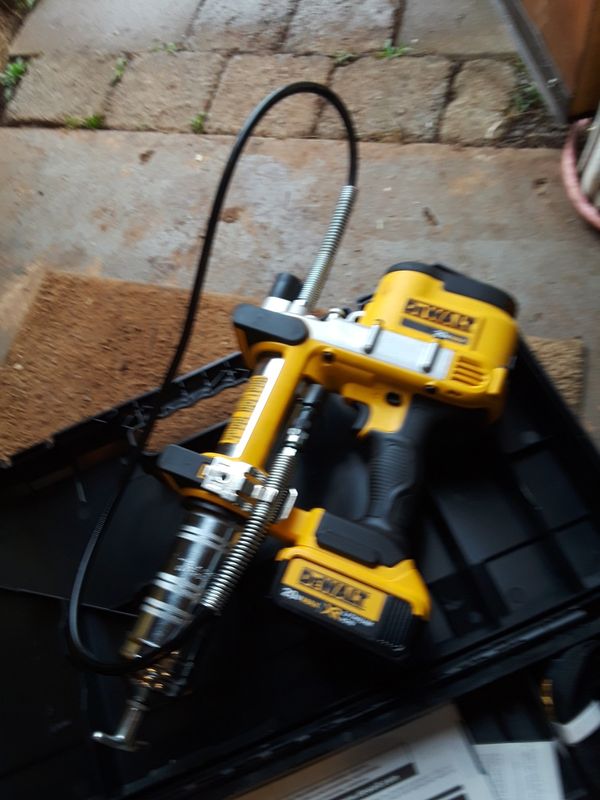 Dewalt 20v max grease gun for Sale in Knoxville, TN OfferUp