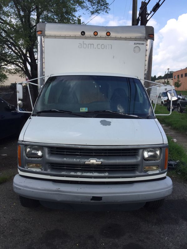 1997 Chevrolet 3500 box truck for Sale in Clinton, MD - OfferUp