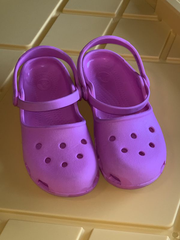 Girls' Crocs Karin Clog. Size 13 for Sale in Lake Stevens, WA - OfferUp