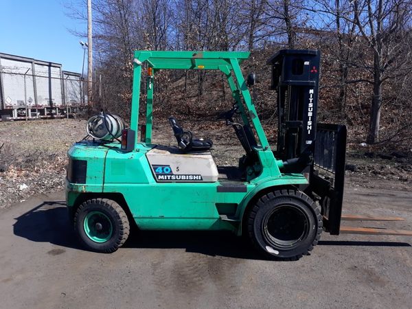 Mitsubishi FG40 Pneumatic Forklift for Sale in Bridgeport, CT - OfferUp