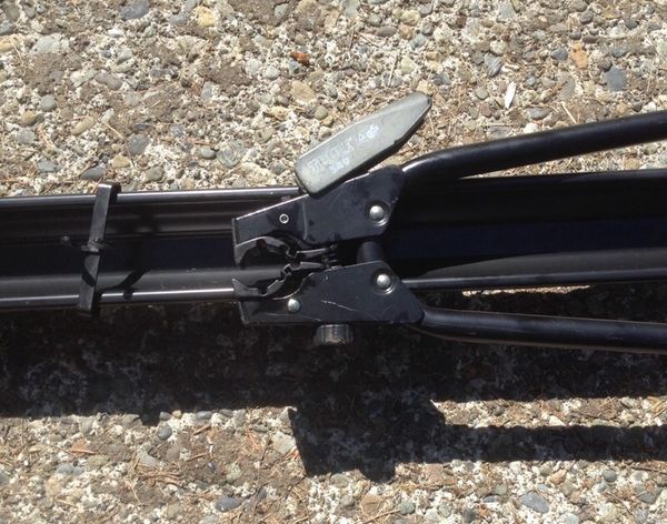 thule upright bike carrier installation