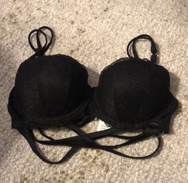 35B Victoria secret and pink bras NWT for Sale in Auburn, WA - OfferUp