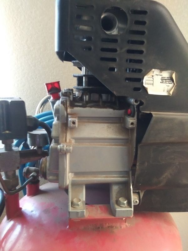 Buffalo tools 30 gallon electric air compressor for Sale in North Las