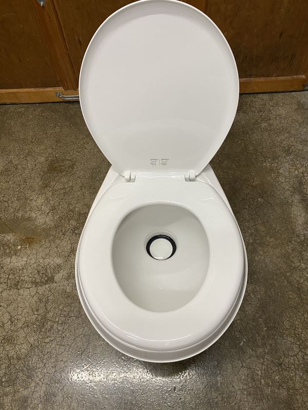Dometic RV Toilet for Sale in Woodinville, WA OfferUp