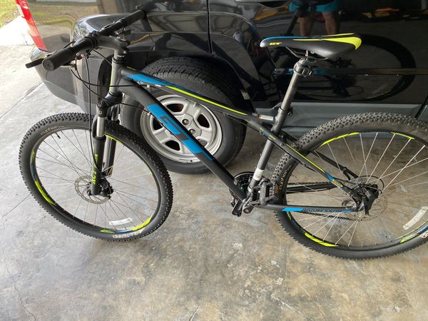 gt men's aggressor pro mountain bike 17