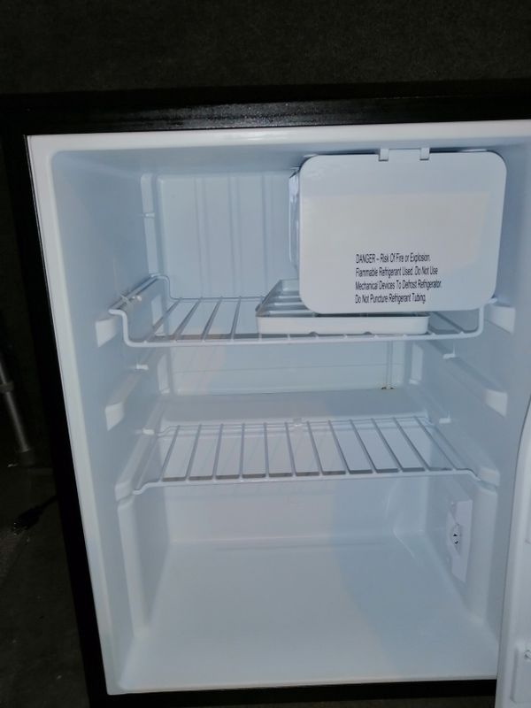 whirlpool mini fridge with freezer settings