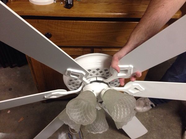 Harbor breeze Lakeside II ceiling fan for Sale in Bothell, WA - OfferUp