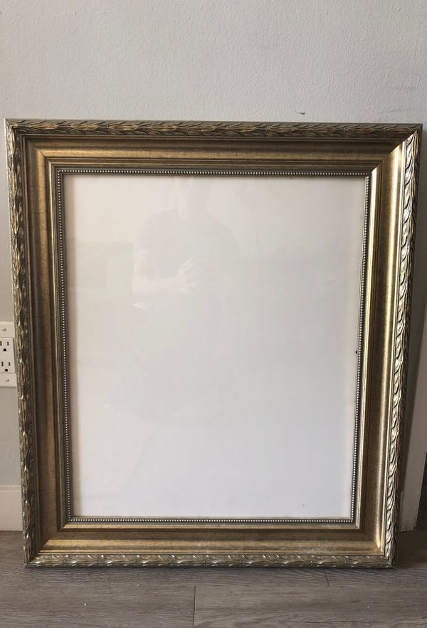 20x24 Picture Frame For Sale In West Hollywood CA OfferUp   827d78f01e5d4023b68743c486de2842 