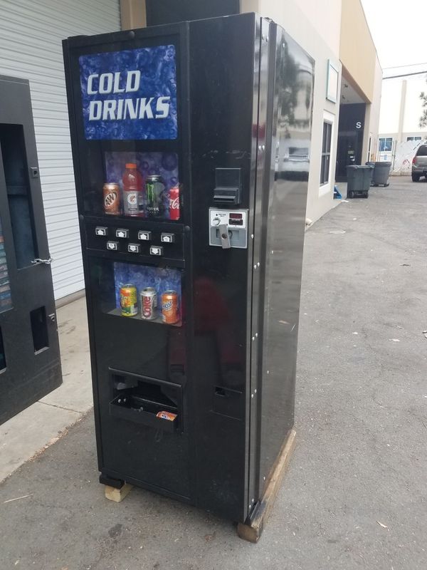 Trade or sell Small soda vending machine READ DESCRIPTION