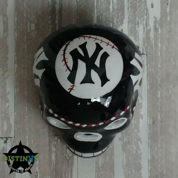 NY Yankees Jr Sugar Skull for Sale in Corona, CA - OfferUp