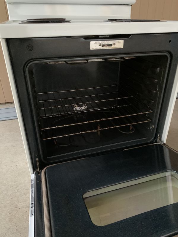 GE True Temp White Stove / Oven for Sale in Lake Tapps, WA OfferUp