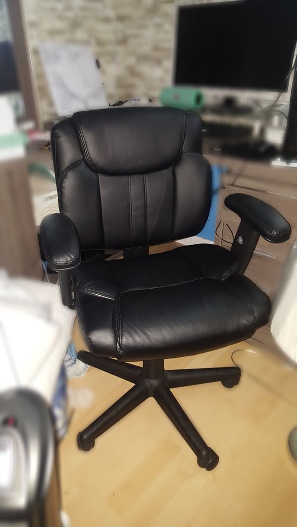 Black Faux Leather Office Chair Staples Telford Ii Luxura Managers Wheels For In San Go Ca Offerup
