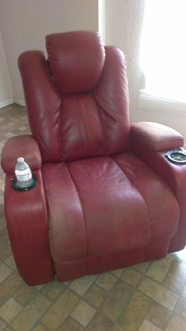 Lazy boy recliner lift chair for Sale in Pflugerville, TX OfferUp